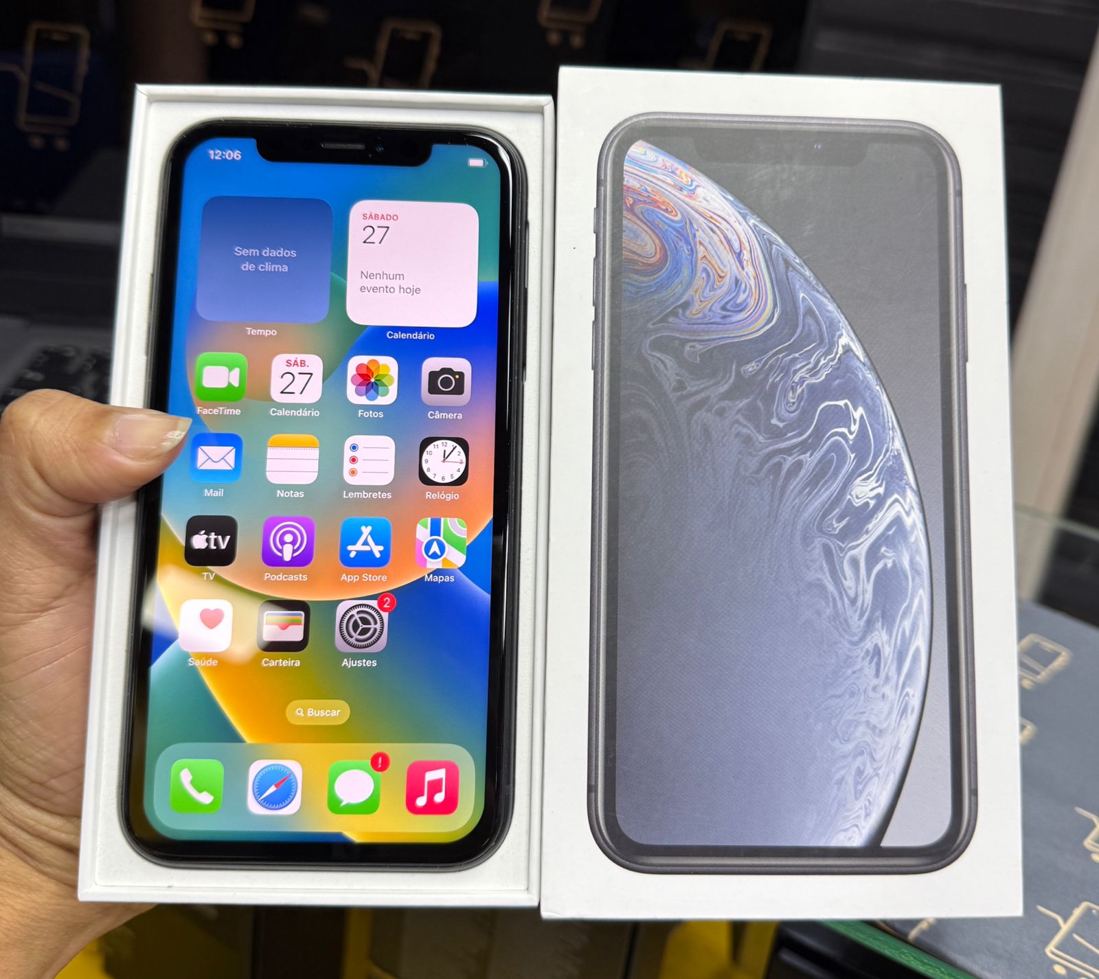 Apple iPhone XR