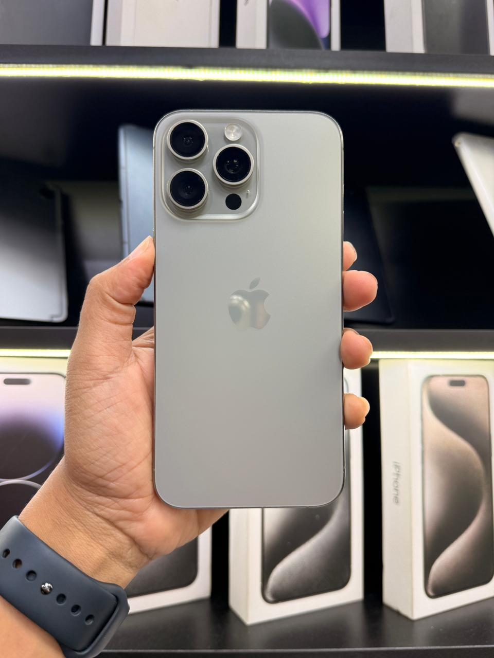 Apple iPhone 15 Pro Max